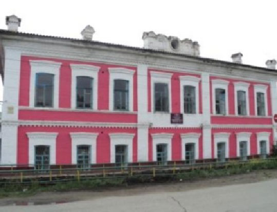 Здание школы - объект культурного наследия города. До капитального ремонта. Здание школы - объект культурного наследия города. До капитального ремонта.